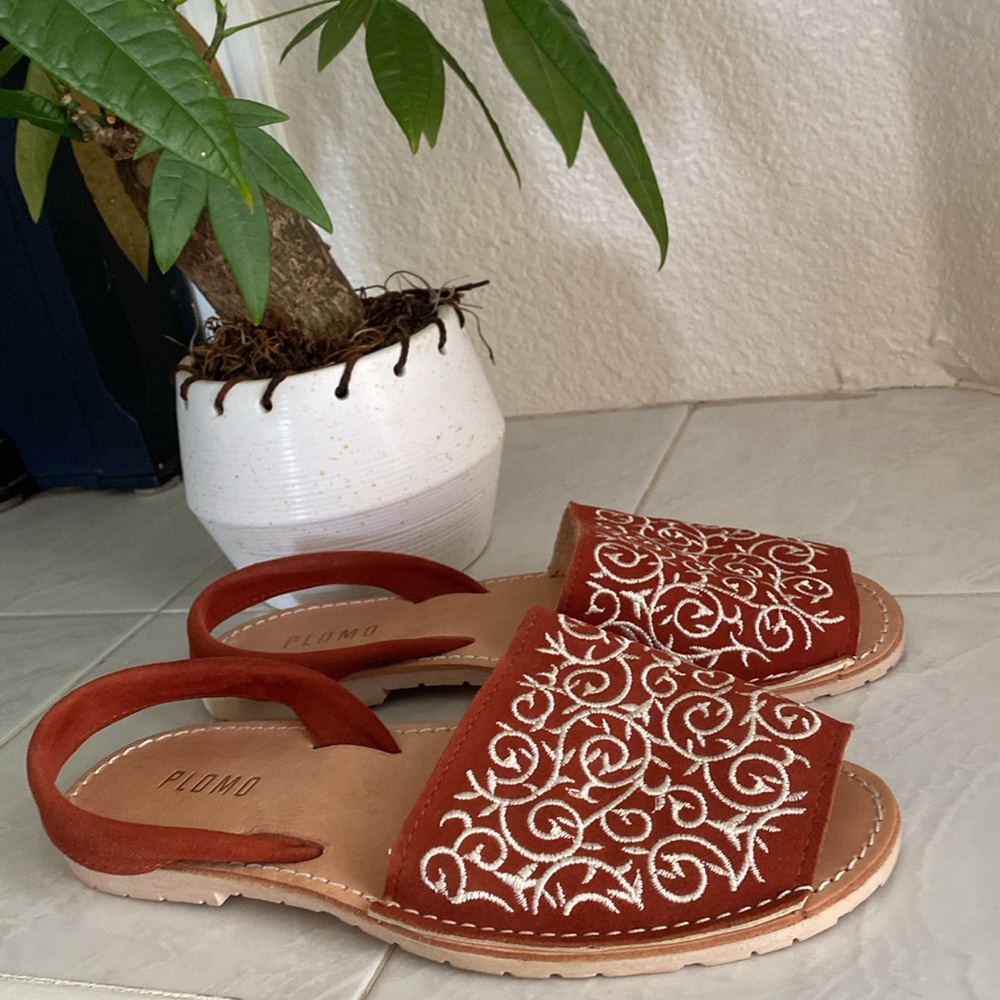 Plomo peep toe suede leather sling back